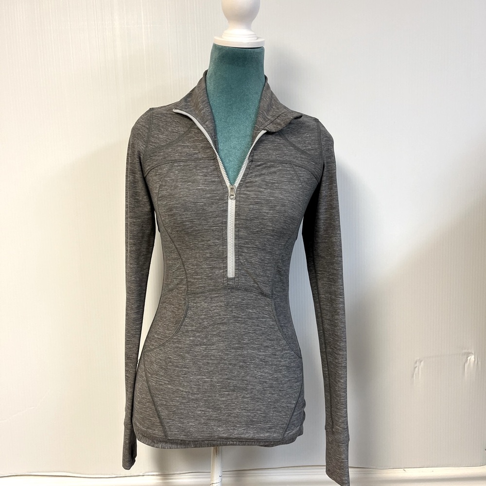 Lululemon Swiftly Tech 1/2 Zip Size 2 Heathered Grey Thumbholes